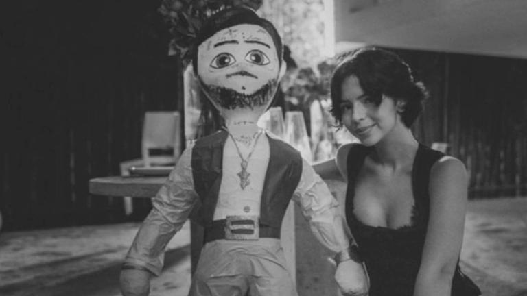 Ángela Aguilar Manda a Hacer Piñata de su Esposo Christian Nodal