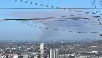 Captan Desde Tijuana Fuerte Incendio en Zona de San Diego