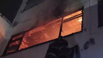 FOTO: Bomberos Combaten Incendio en Departamento de la Colonia Verónica Anzures, CDMX