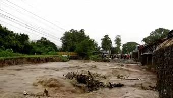 Foto: Tormenta Tropical Sara Provoca Inundaciones y Colapso de Puentes en Honduras