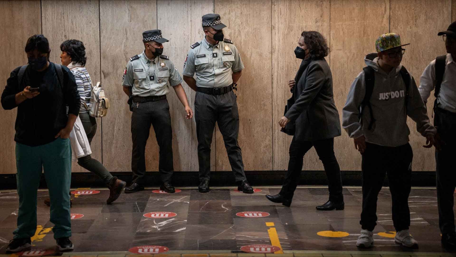 El presidente Andrés Manuel López Obrador defendendió la presencia de la Guardia Nacional en el Metro