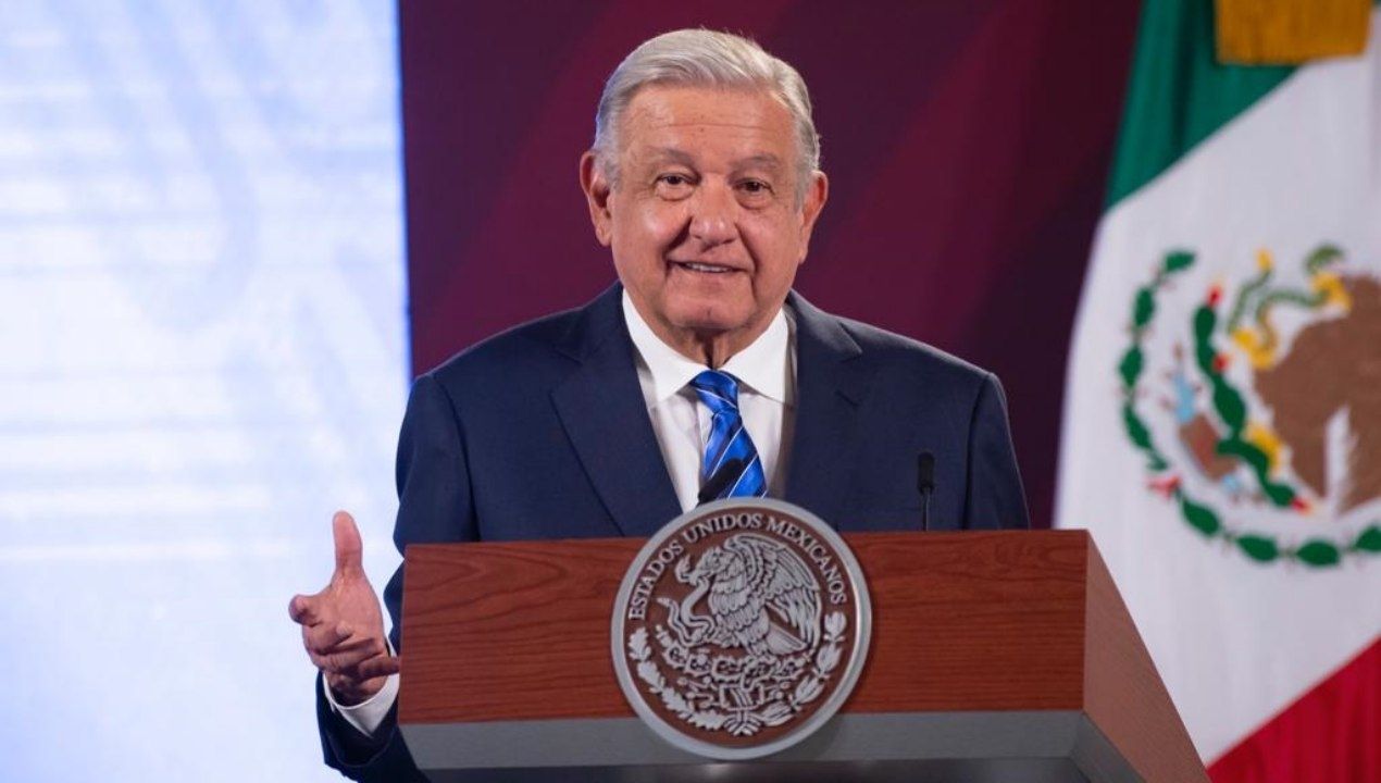 El presidente Andrés Manuel López Obrador presenta su mañanera desde Palacio Nacional