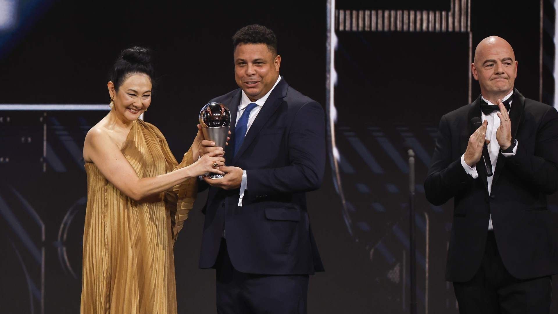 Homenaje a Pelé en  Premios FIFA The Best