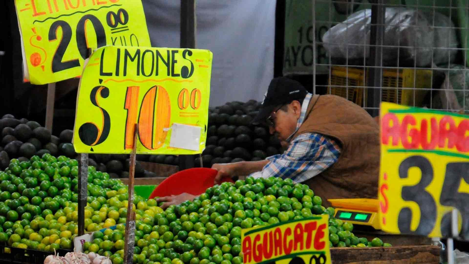 AMLO asegura que el problema de la inflación en México no es para alarmarse