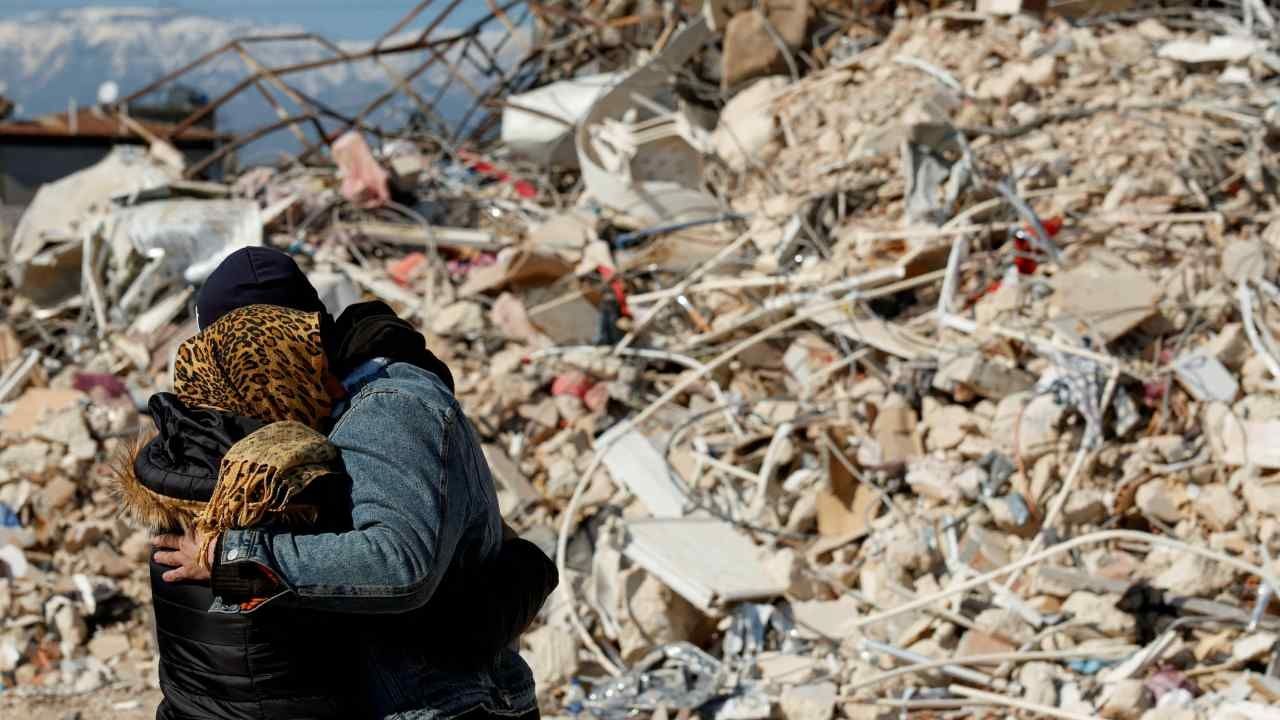 La OMS afirma que el terremoto en Turquía y Siria es el peor desastre natural en 100 años en esa región