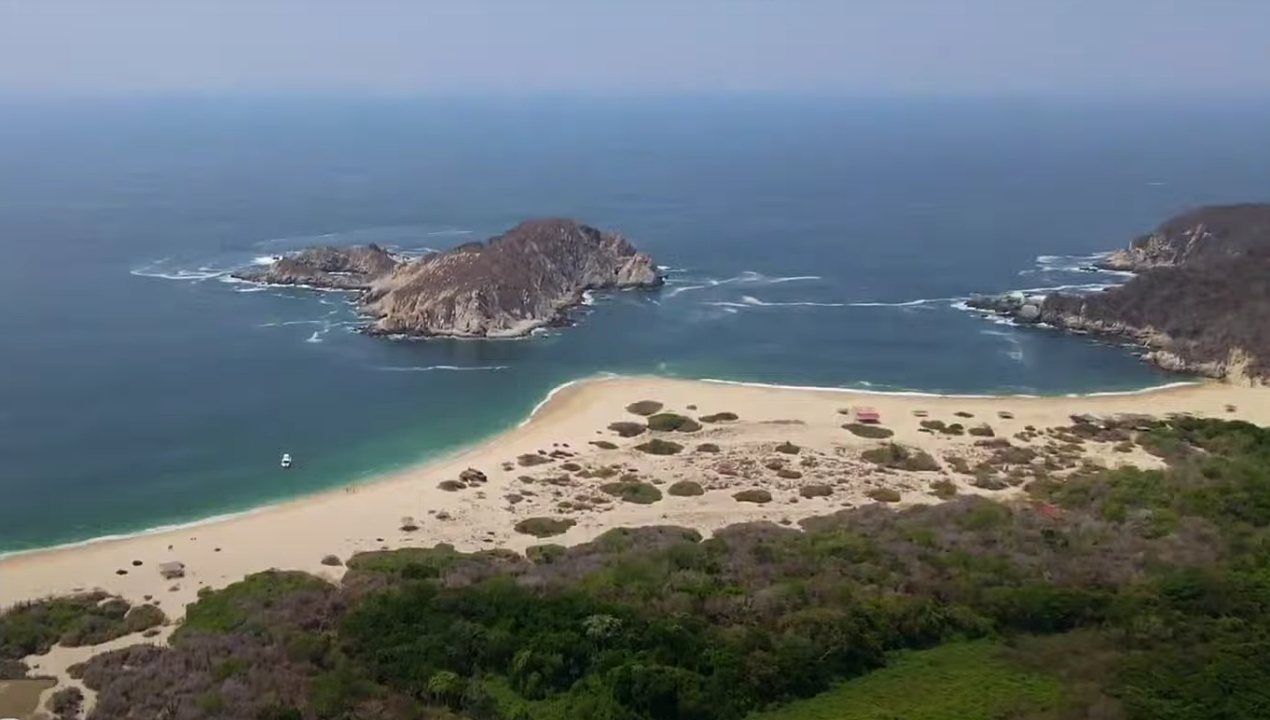 López Obrador busca evitar el lucro con las playas mexicanas y terrenos de Fonatur