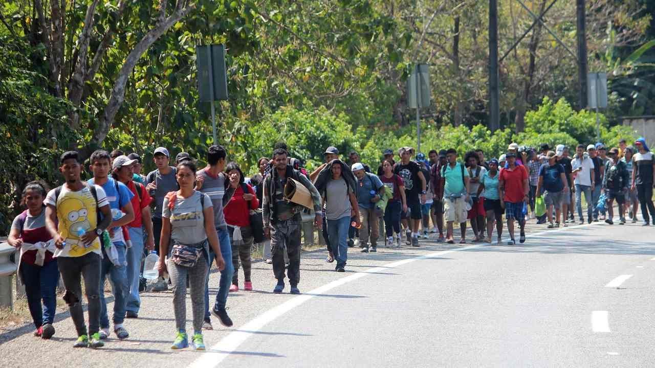 Chiapas: Caravana con Mil Migrantes Sale de Tapachula; Se Dirige hacia Estados Unidos