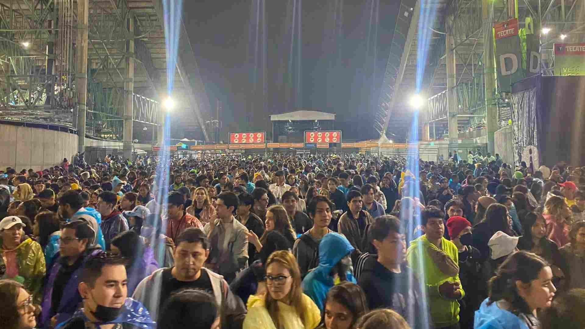 Hacia el final del concierto, Eilish habló sobre la importancia de emprender acciones contra el cambio climático 