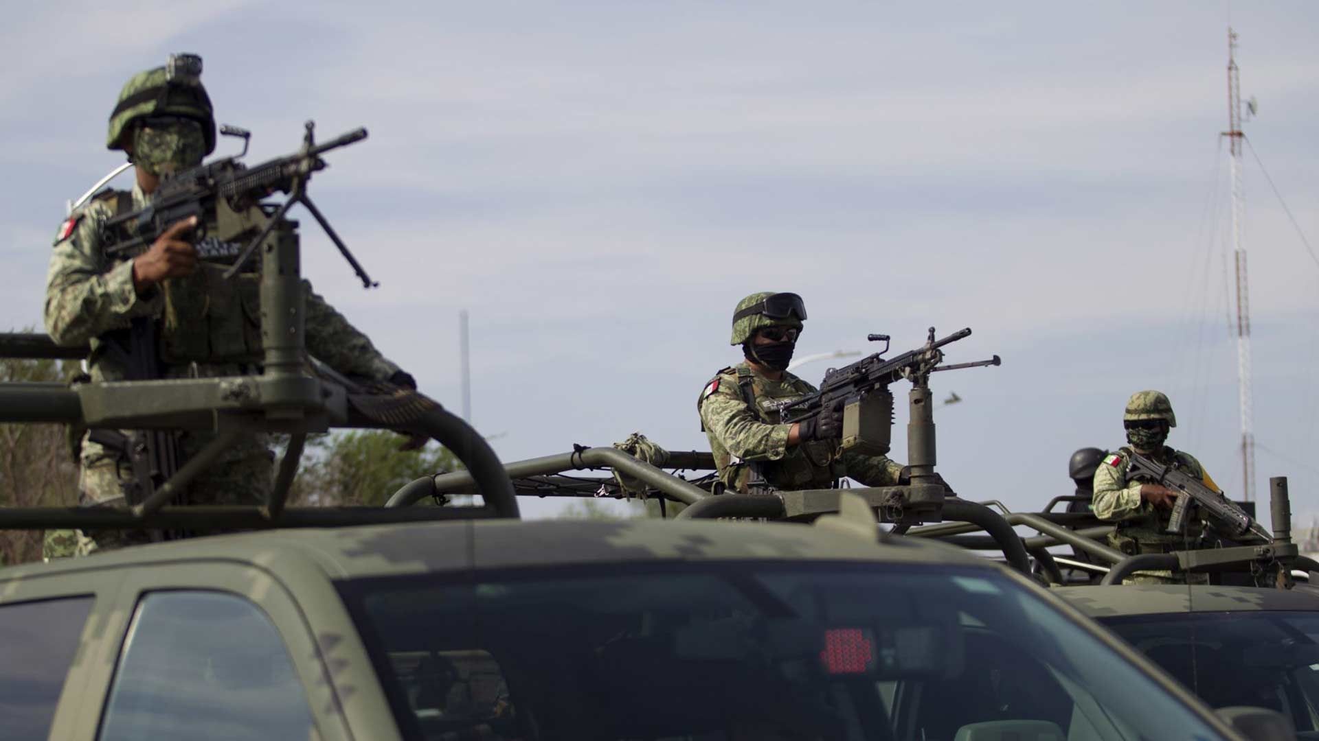 Operativo del Ejército mexicano en la carretera Monterrey-Nuevo Laredo