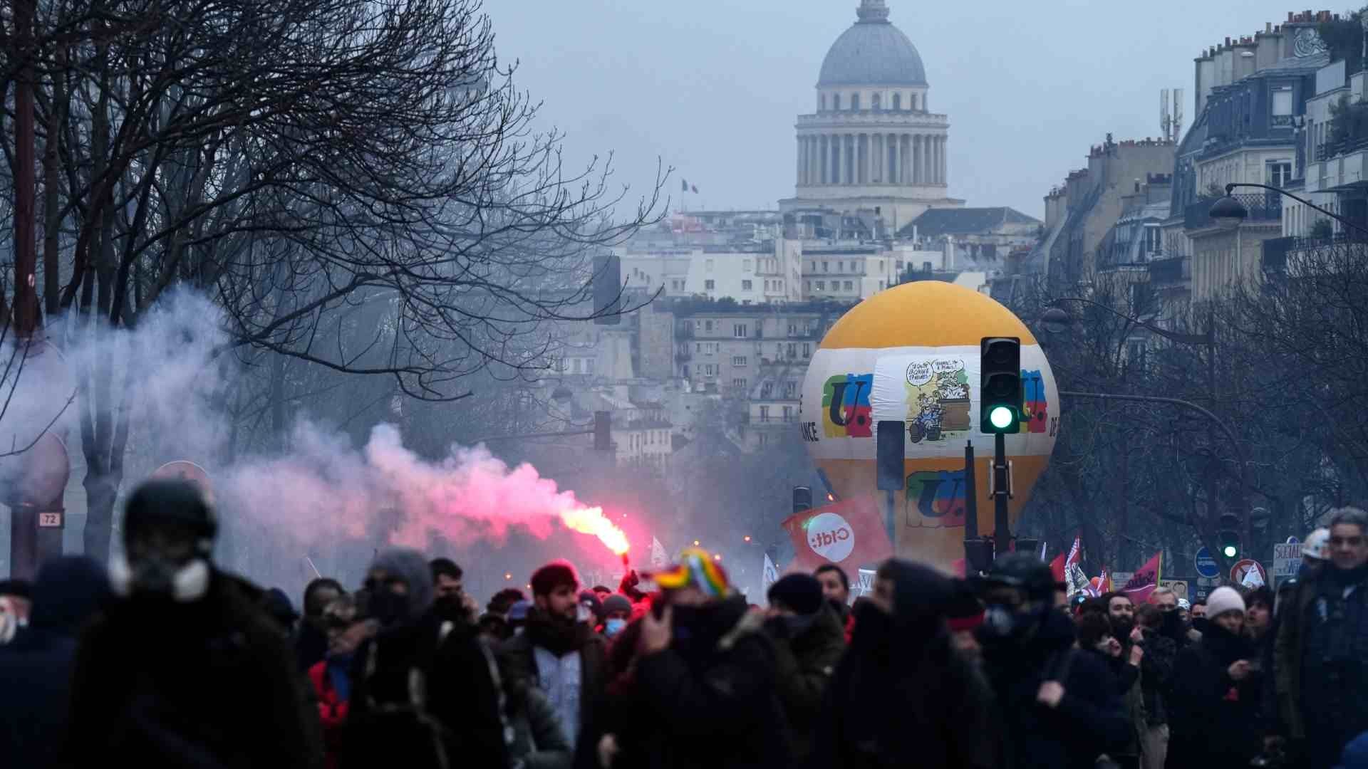 Protesta en Francia contra reformas de las pensiones