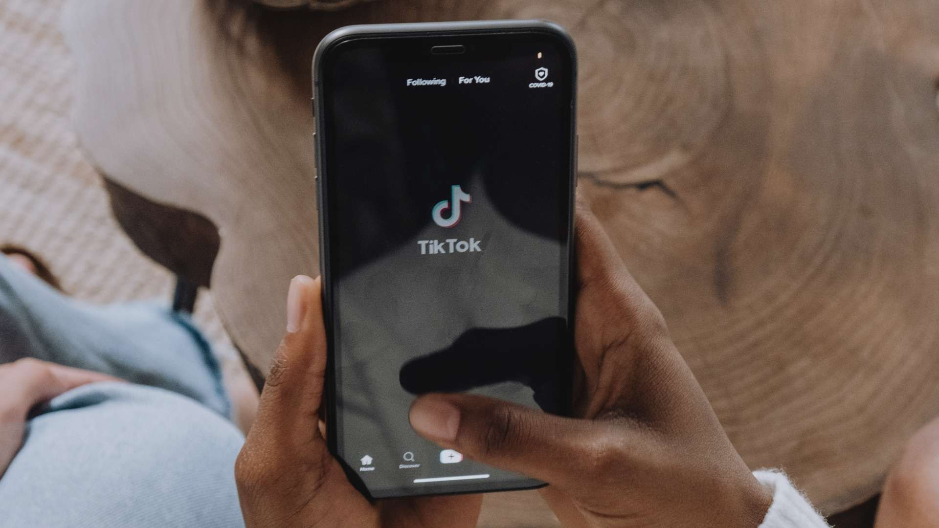 TikTok Anuncia Nuevo Límite de Uso de Solo 60 Minutos al Día para Menores de Edad
