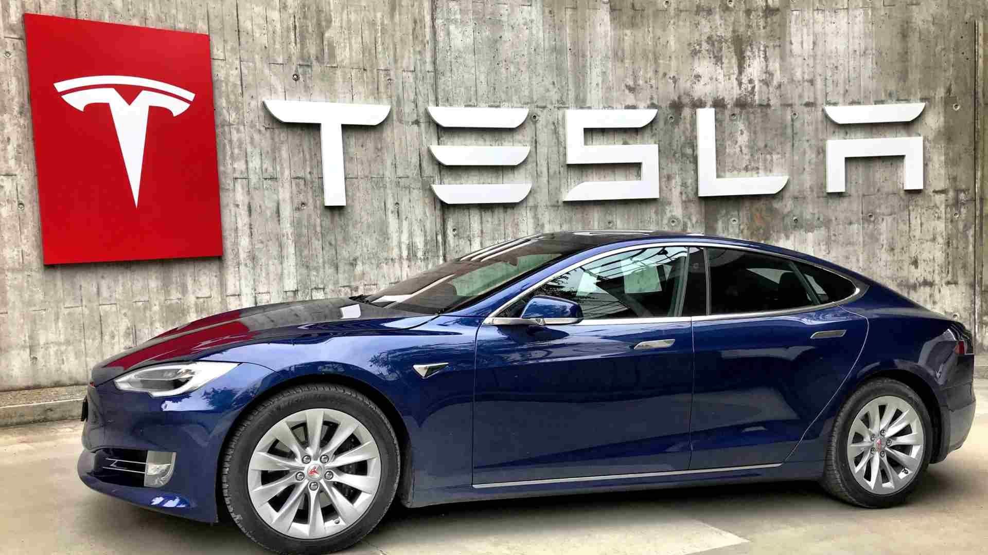 Tesla tiene varias vacantes disponibles en México