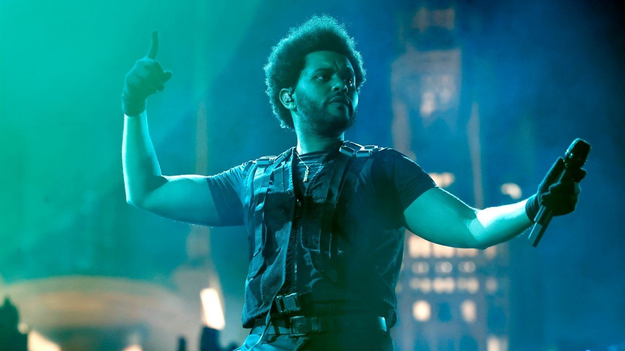 El cantautor canadiense The Weeknd es el artista más popular del mundo, de acuerdo con el Récord Guinness