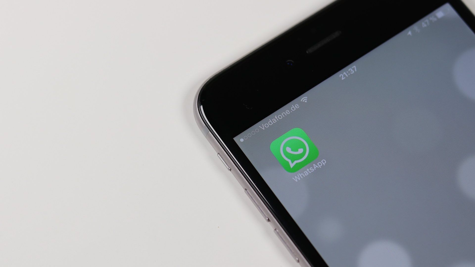 Se puede acceder a las actualizaciones de WhatsApp antes que nadie por medio de la versión beta de la app