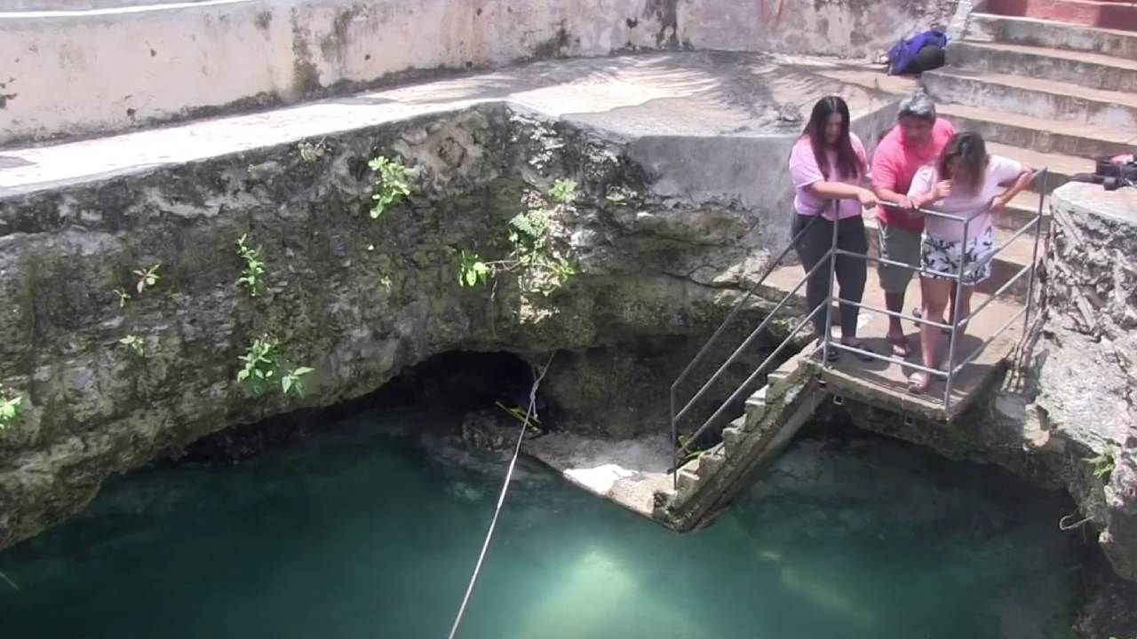 Familia Planeaba Hacer una Piscina y Halla Cenote en Patio