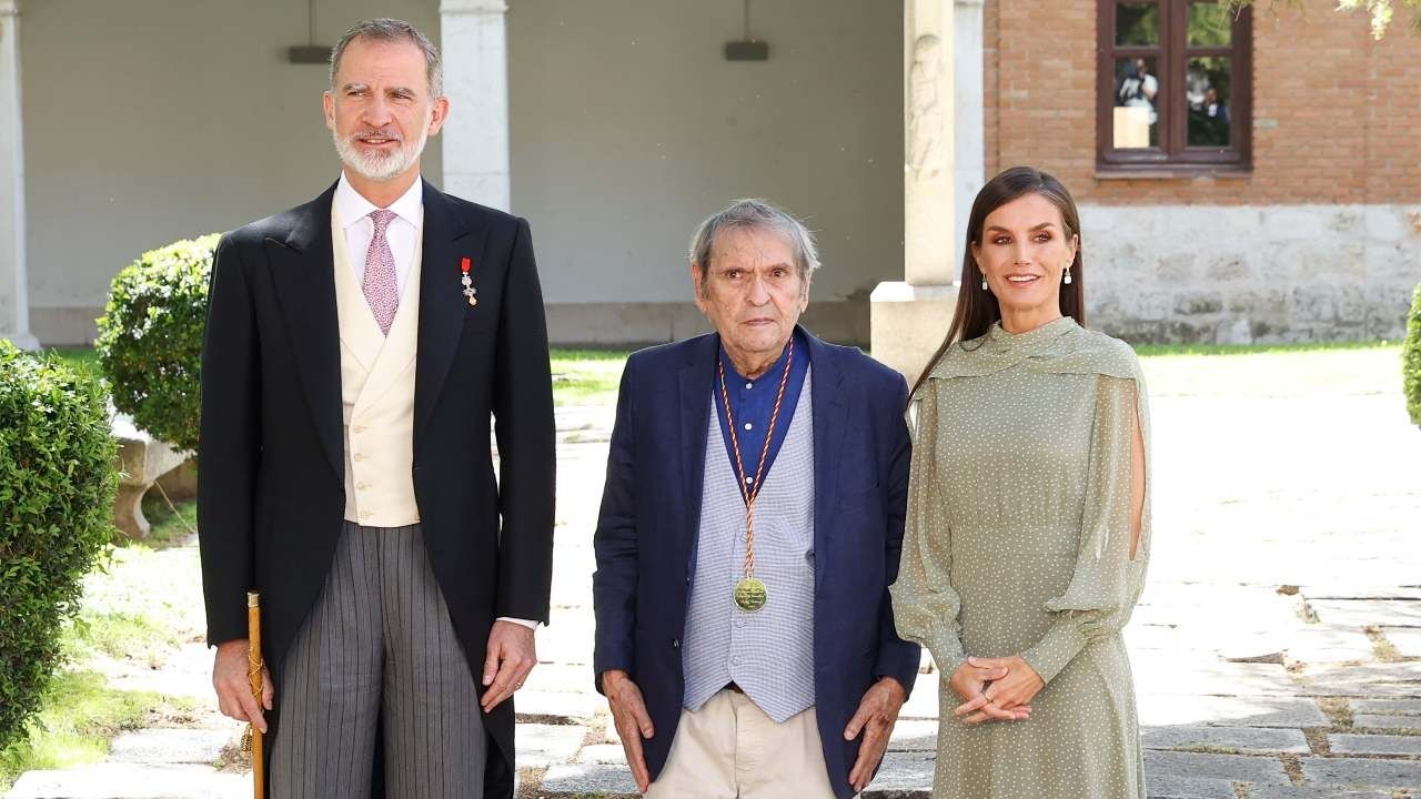 Letizia y Felipe VI, Reyes de España, Entregan Premio Cervantes al Poeta Rafael Cadenas