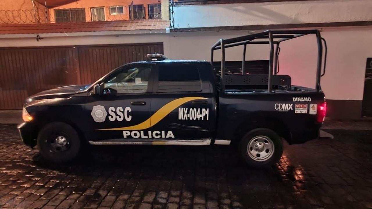 Sujeto roba patrulla a policías en la Magdalena Contreras