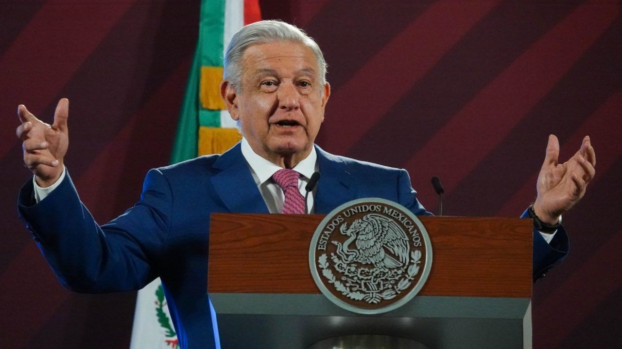 El presidente Andrés Manuel López Obrador calificó de "usurpadora" a la presidente peruana Dina Boluarte 