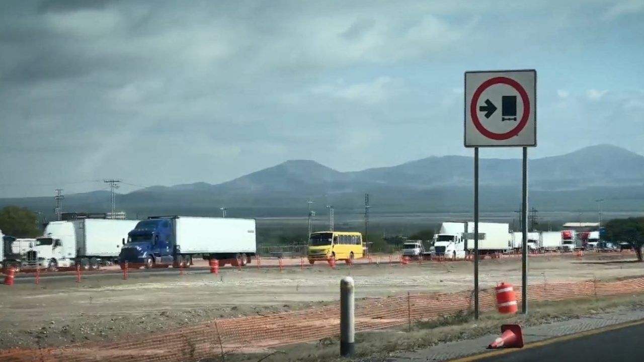 Hoyos Negros de la Carretera Federal 57 en San Luis Potosí 