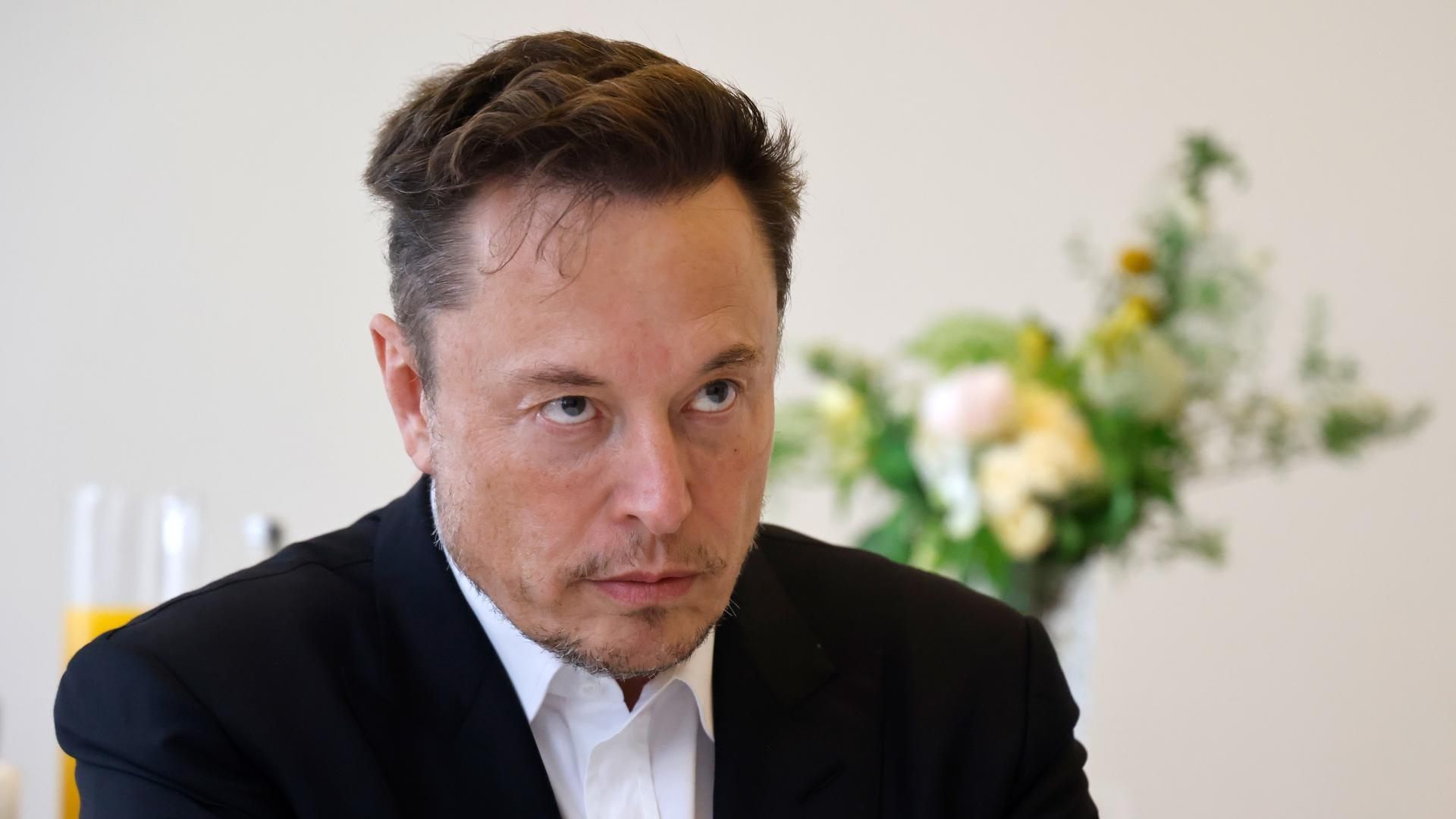 Elon Musk durante un evento en París, Francia