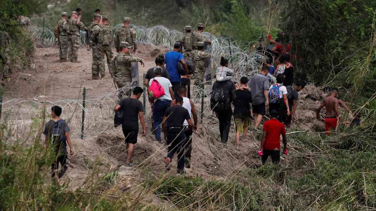 Tras el vencimiento del Título 42, seguirá en vigor el Título 8, la norma que históricamente ha regido la migración en Estados Unidos