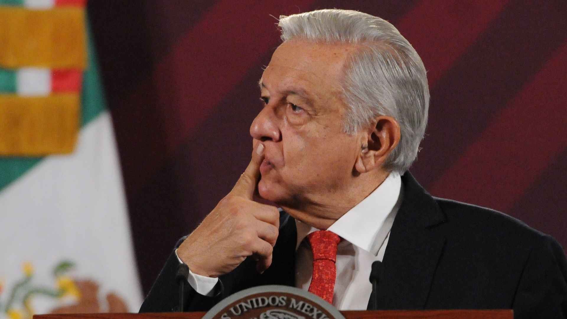 Andrés Manuel López Obrador durante la conferencia mañanera del 24 de mayo.