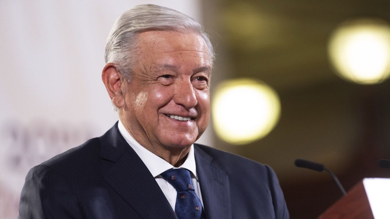 AMLO critica corridos tumbados; presentará playlist