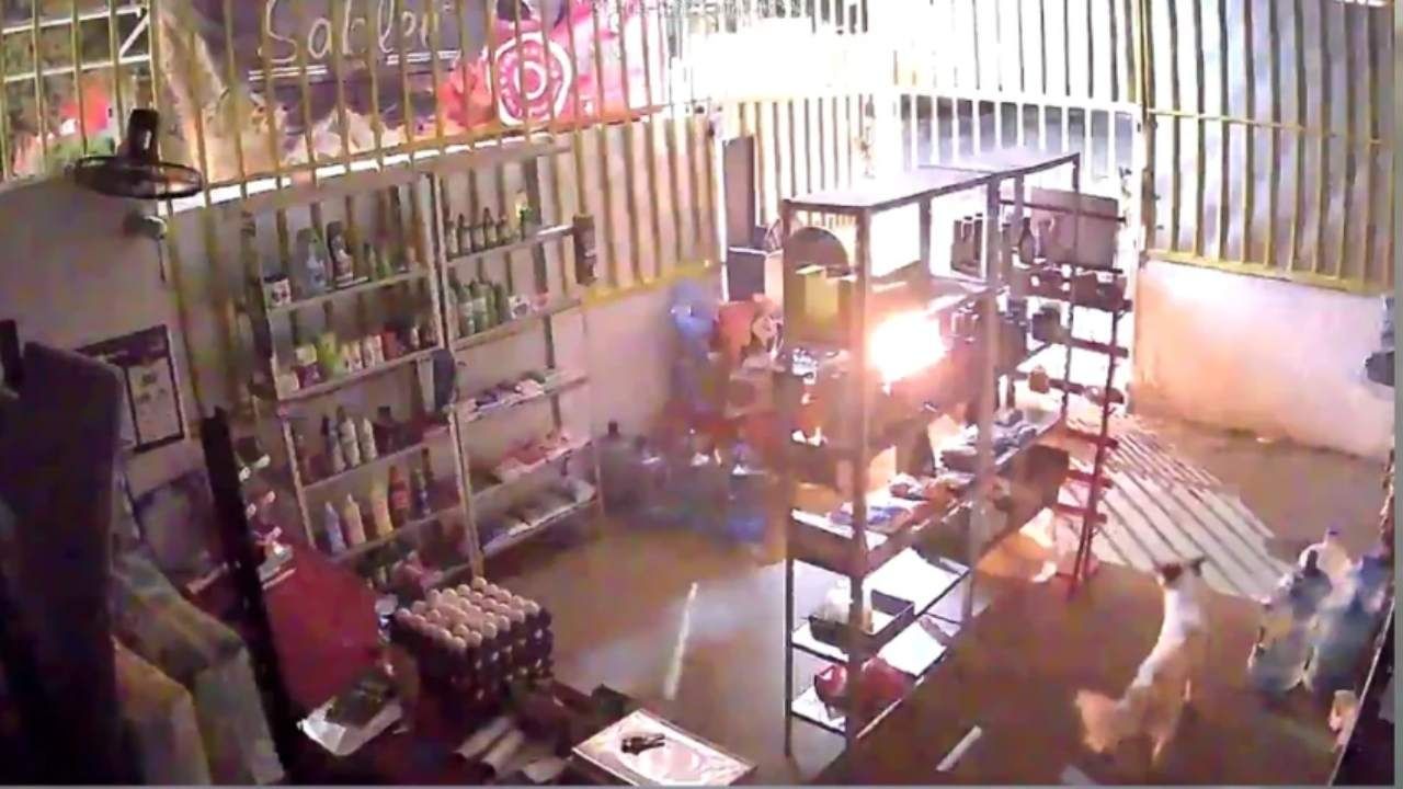 Video: Perrita Evita Incendio de una Tienda y Salva a Familia en Chiapas