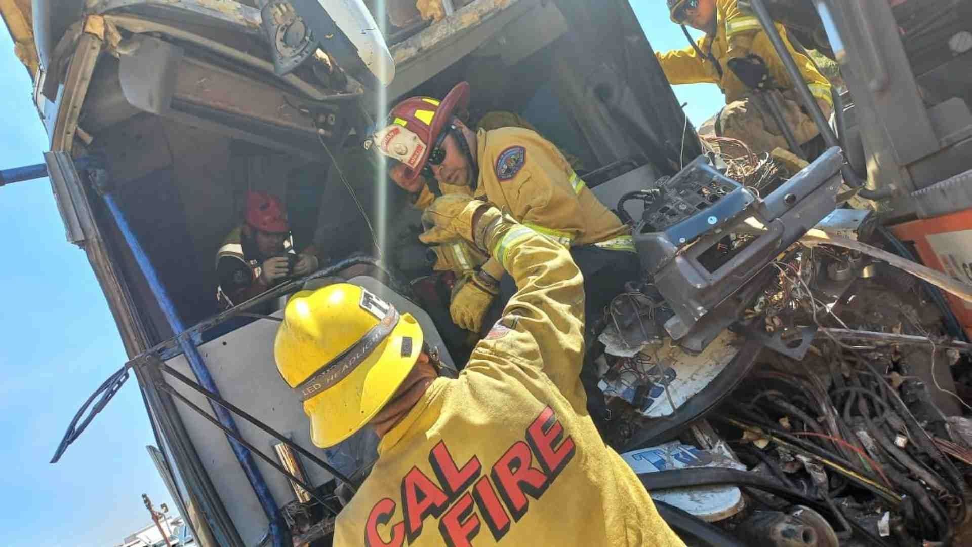 52 Personas Resultan Lesionadas en Fuerte Accidente en Carretera Cuota Tecate-Tijuana