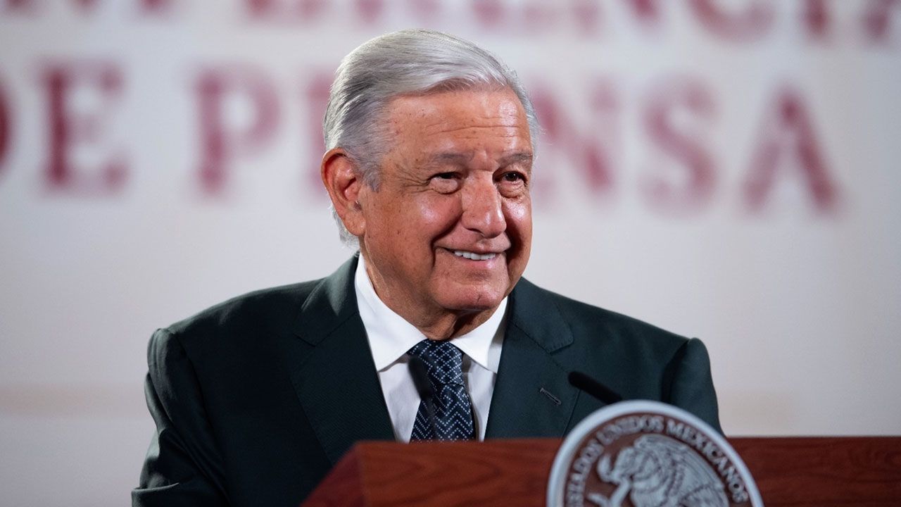 AMLO felicita al pueblo español por no caer en "trampa de la derecha" en elecciones