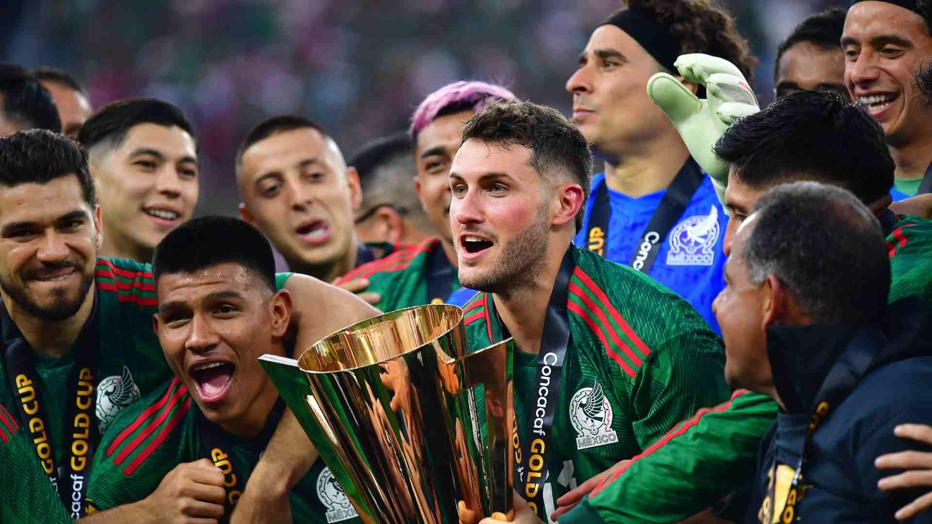 La Selección Mexicana tras su triunfo en la Copa Oro