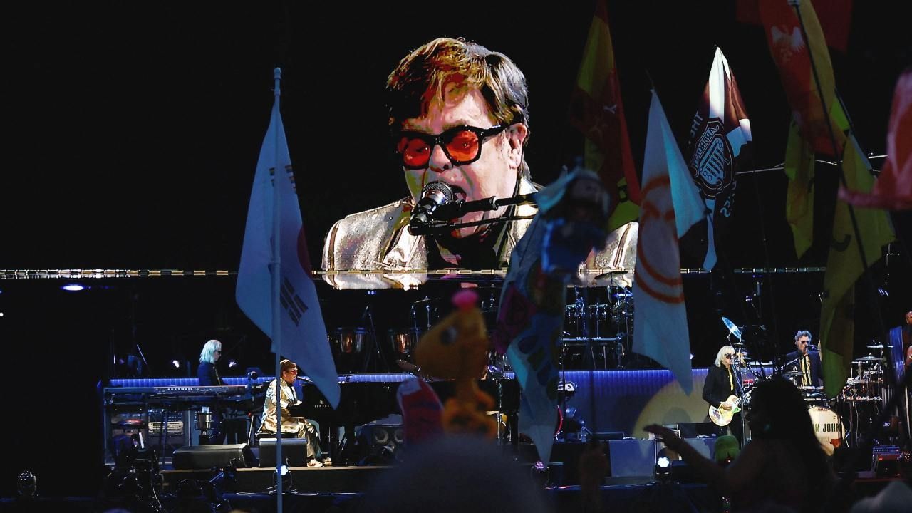 Elton John durante su última presentación en el Festival Glastonbury, Reino Unido