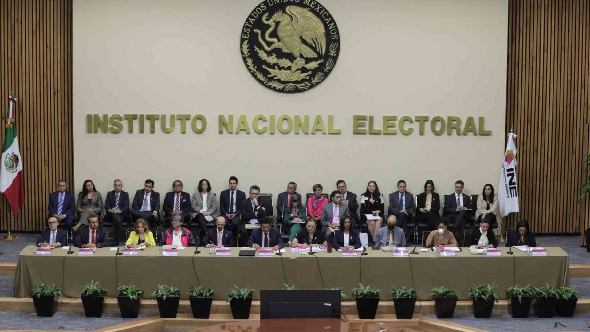 Reunión del INE y gobernadores de Conago