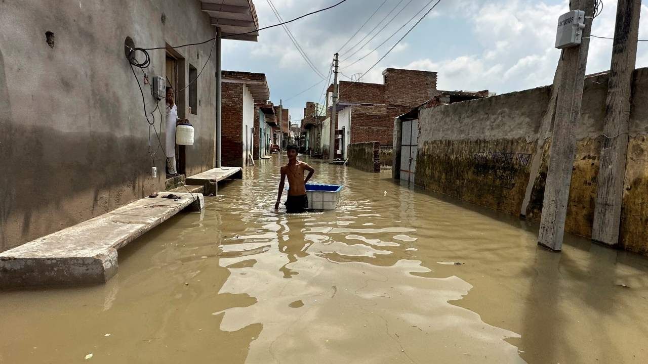 Lluvias Récord en India Dejan Caos y Centenares de Desplazados