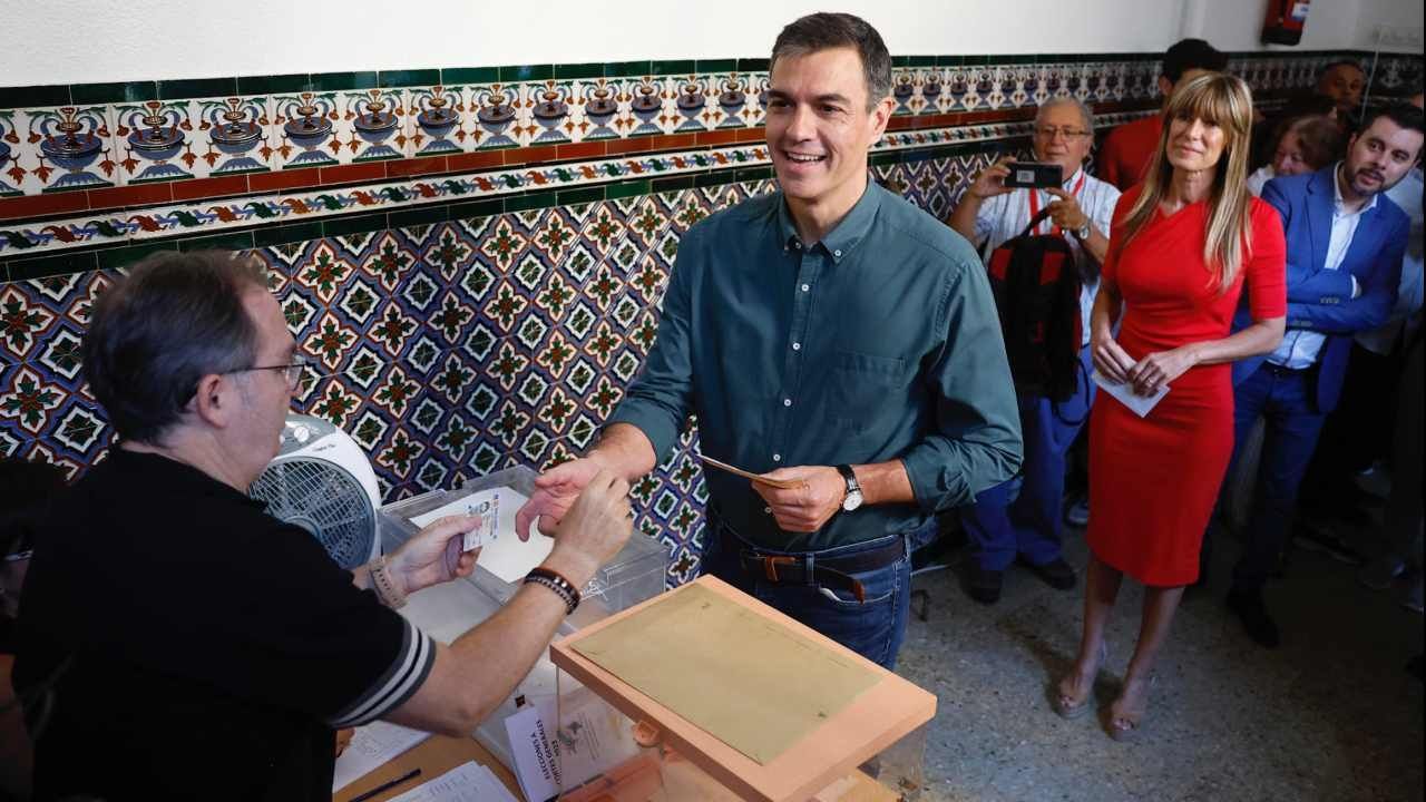 Abren Colegios Electorales en España para Elegir Presidente