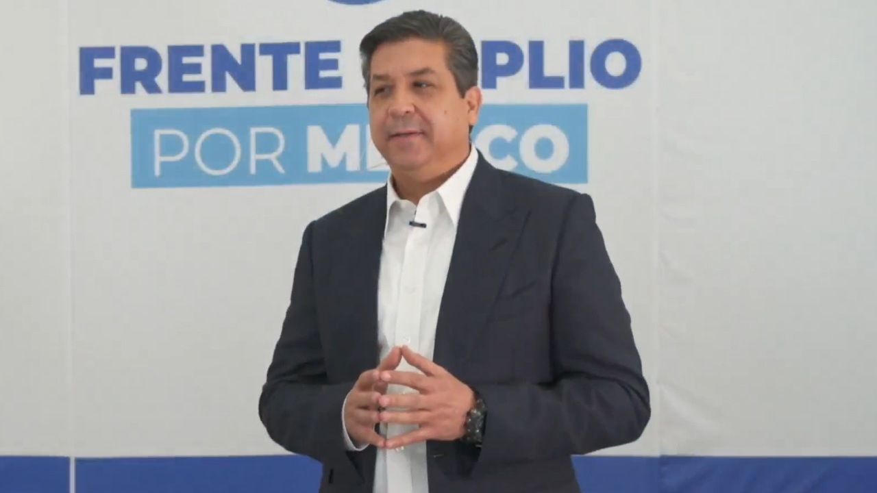 Francisco García Cabeza de Vaca se registra al Frente Amplio por México