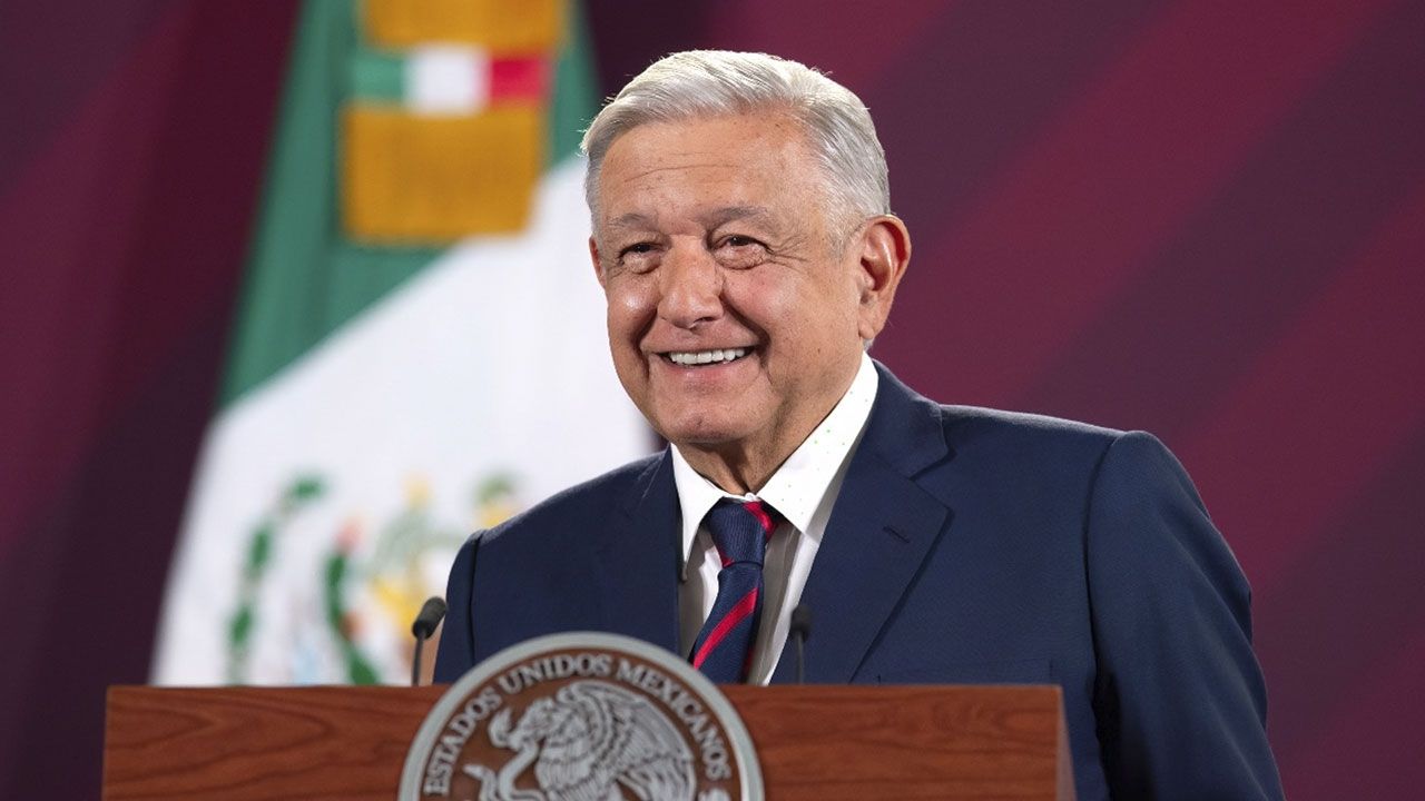 El presidente AMLO anuncia en mañanera que propondrá al sector Salud un banco de medicamentos