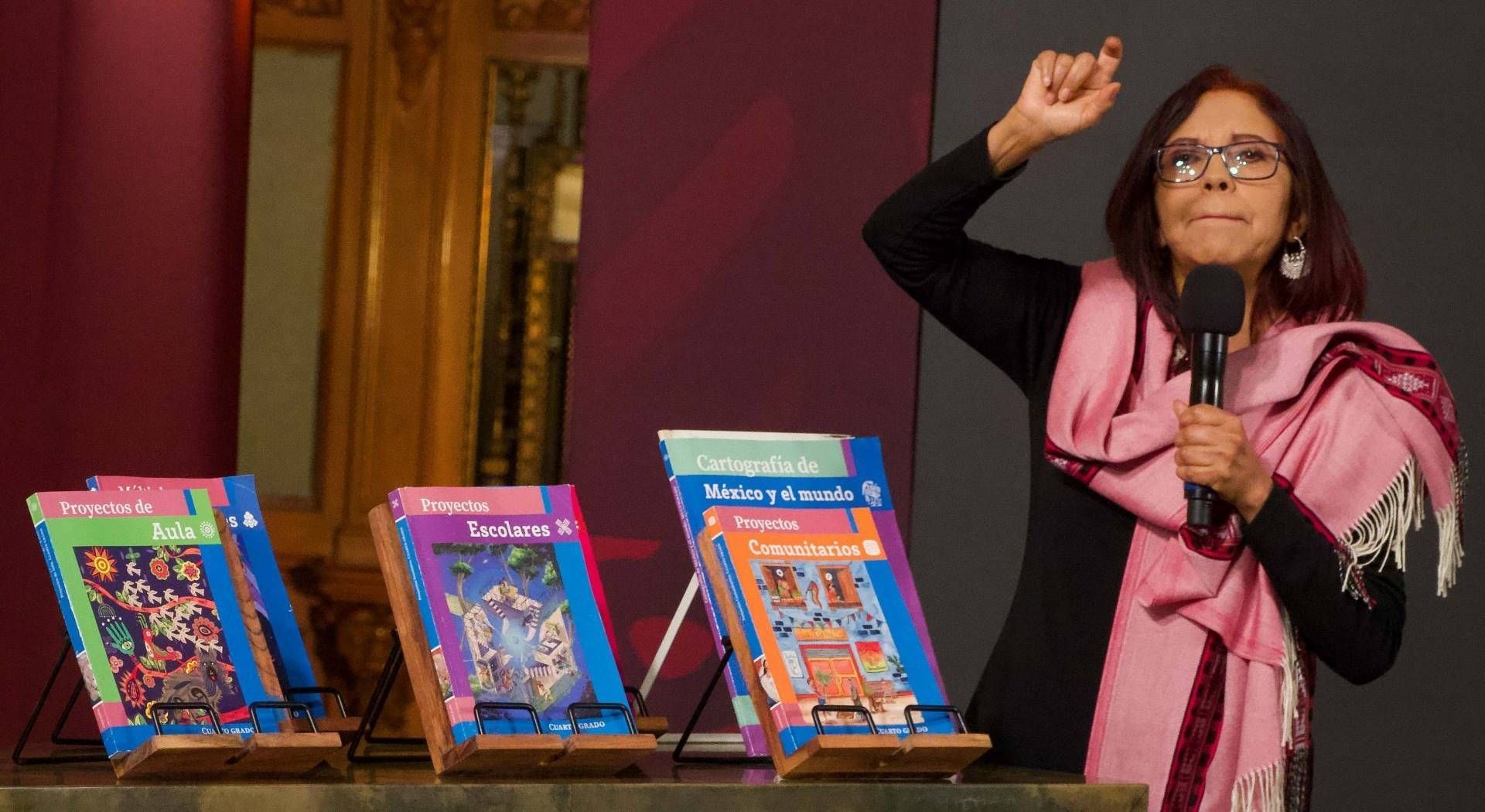 La secretaria de Educación presentó los nuevos libros de Texto