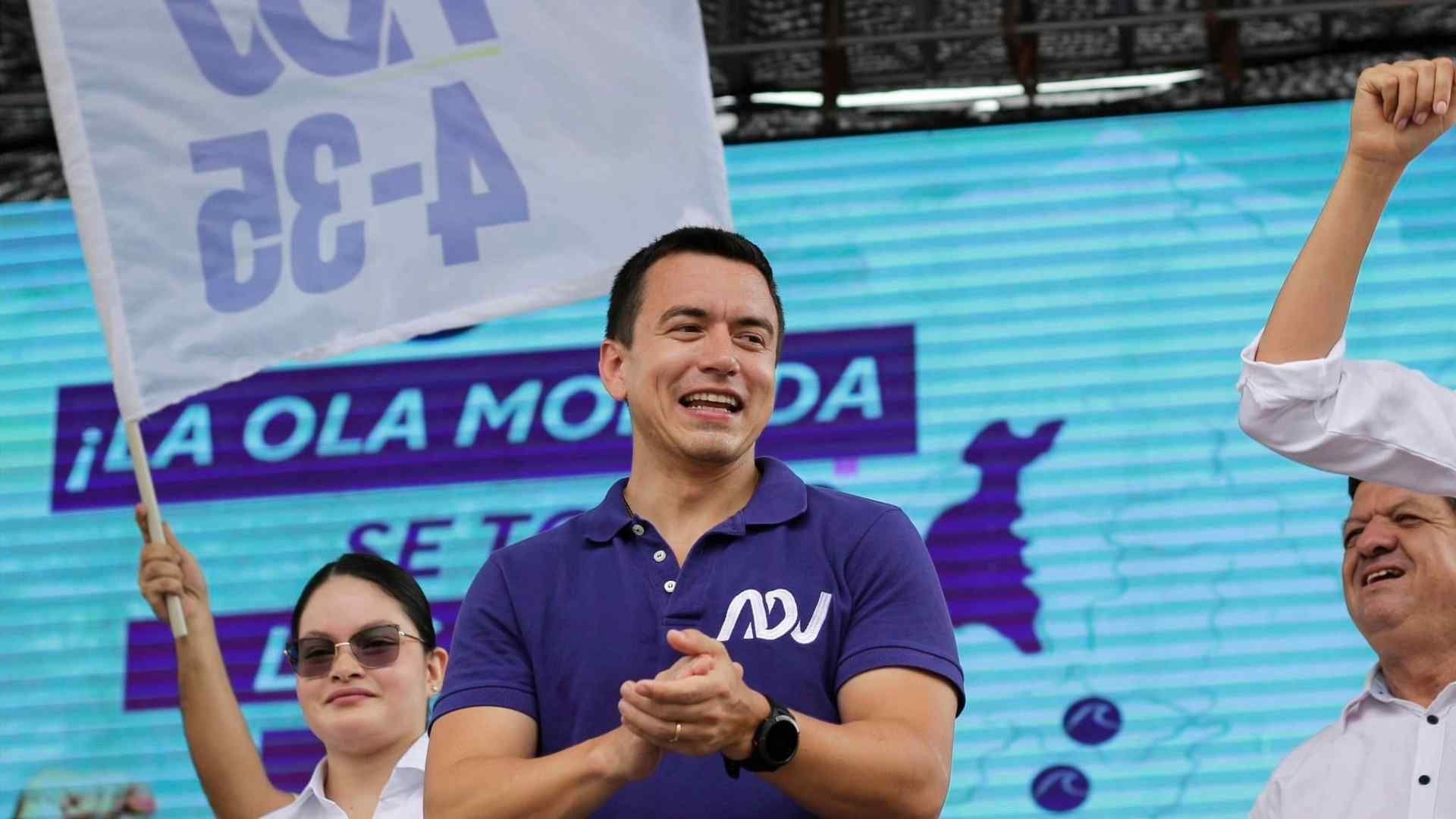 El candidato presidencial Daniel Noboa en un evento de campaña