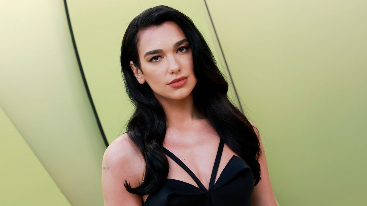 Dua Lipa protagoniza la portada de septiembre de la revista Vogue