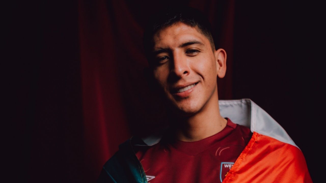 Edson Álvarez firma con el West Ham de Inglaterra