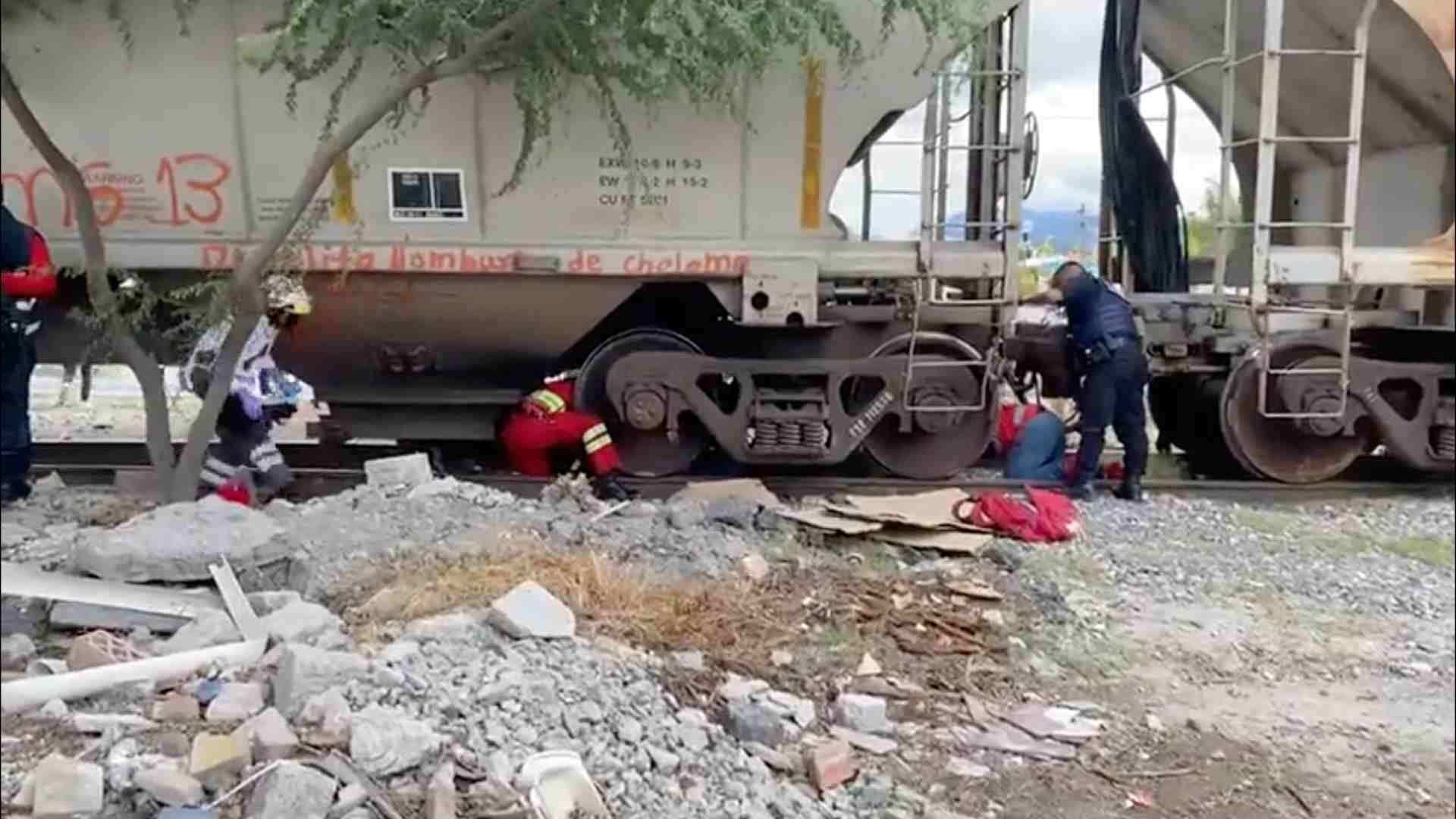 Joven Universitaria Escuchaba Música y No Escuchó el Tren que la Embistió