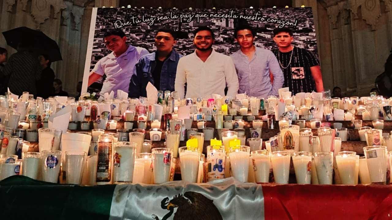 Realizan Velada por los 5 Jóvenes Desaparecidos en Lagos de Moreno