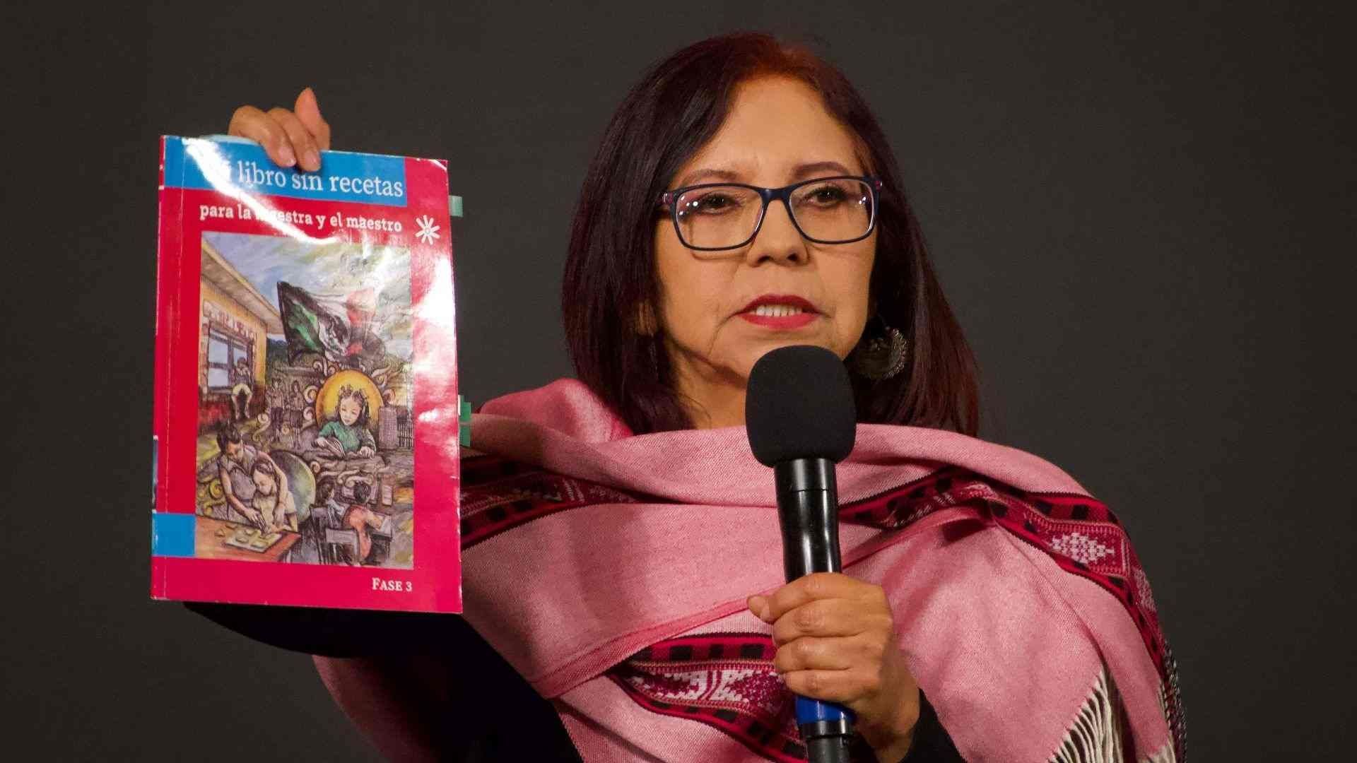 Leticia Ramírez, secretaria de Educación, presenta el contenido de los nuevos libros de texto