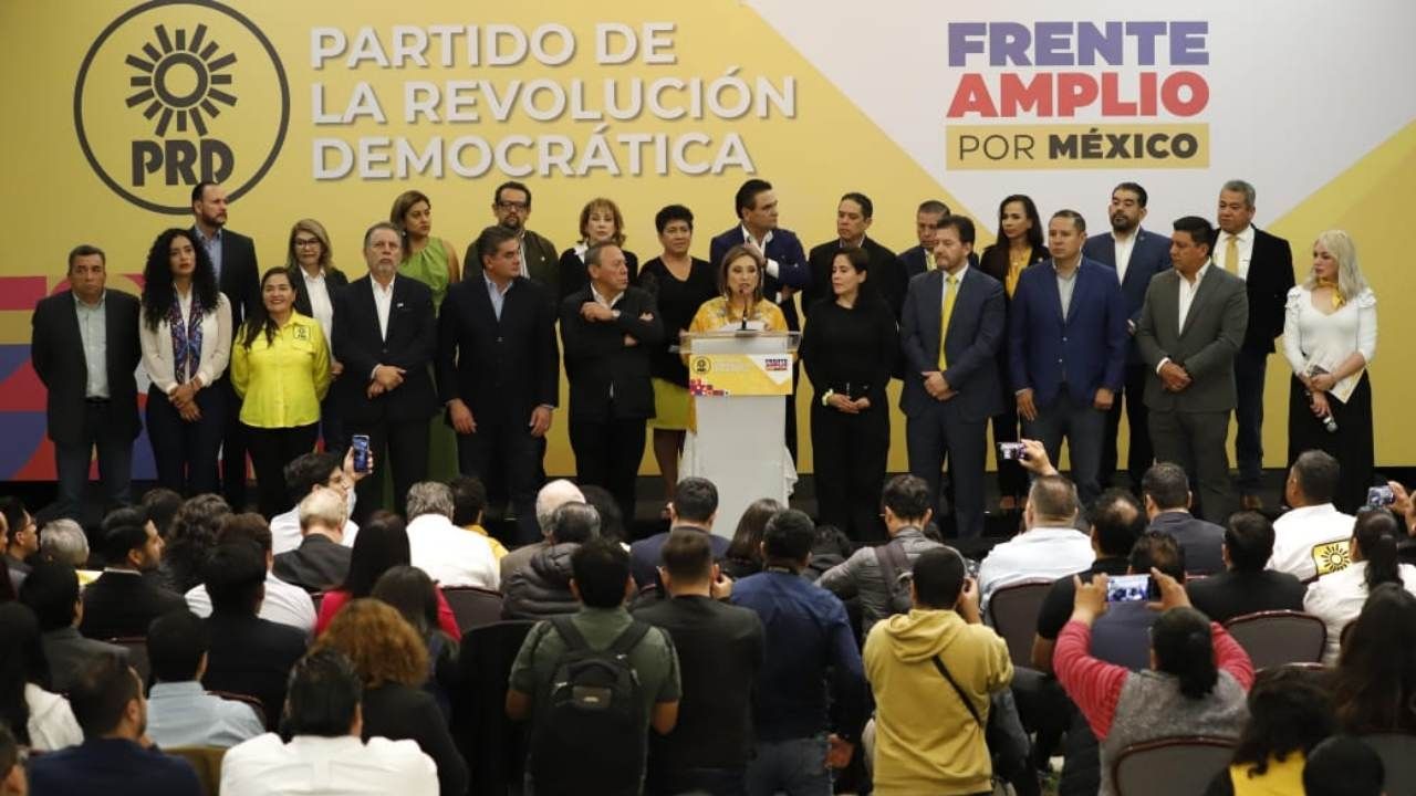 Xóchitl Gálvez agradece el respaldo del PRD el 25 de agosto de 2023.