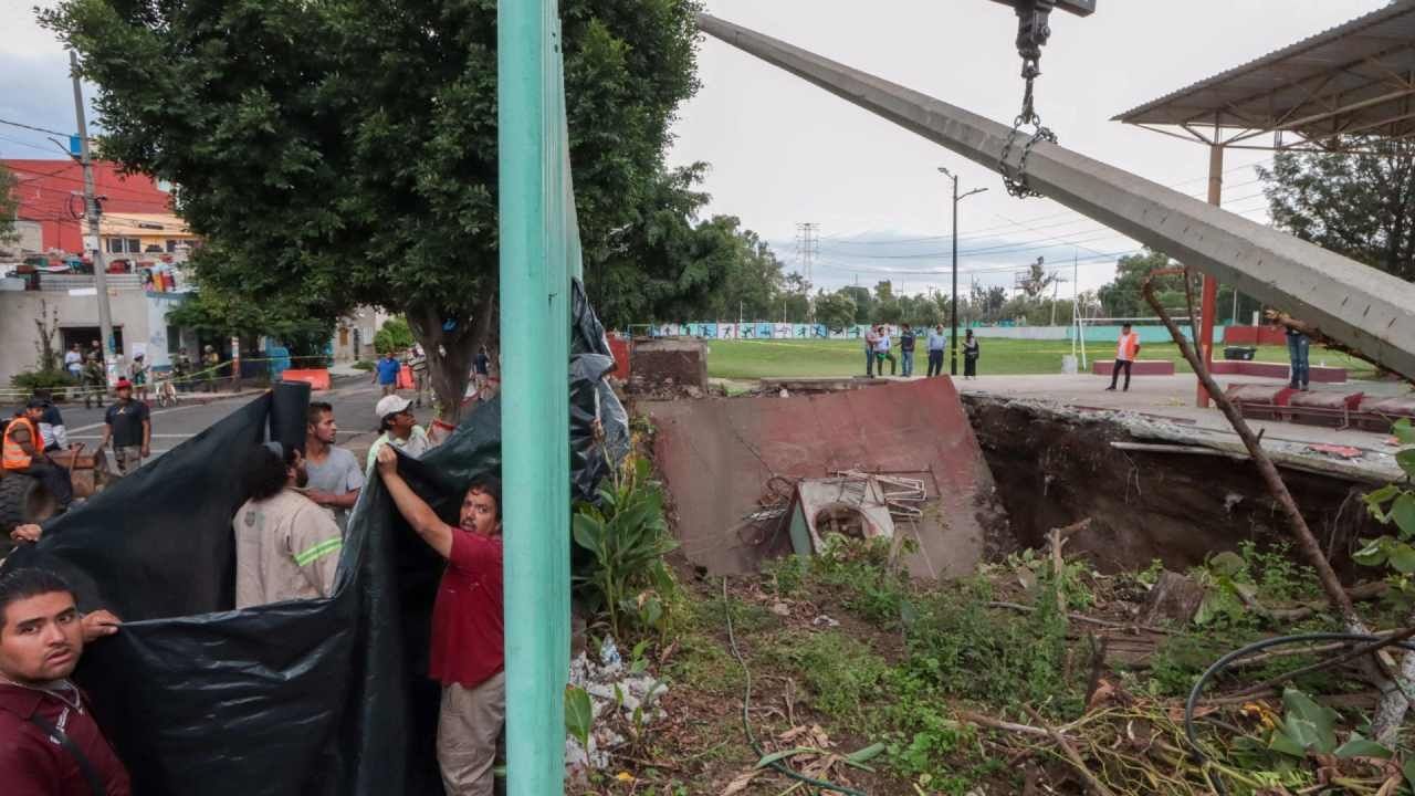 Socavón Gigante en la Gustavo A. Madero