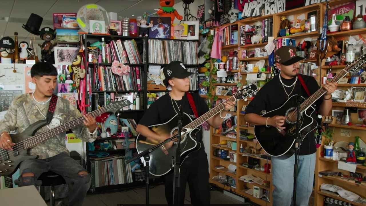 Yahritza y su Esencia Sorprende con Mini Presentación Tiny Desk