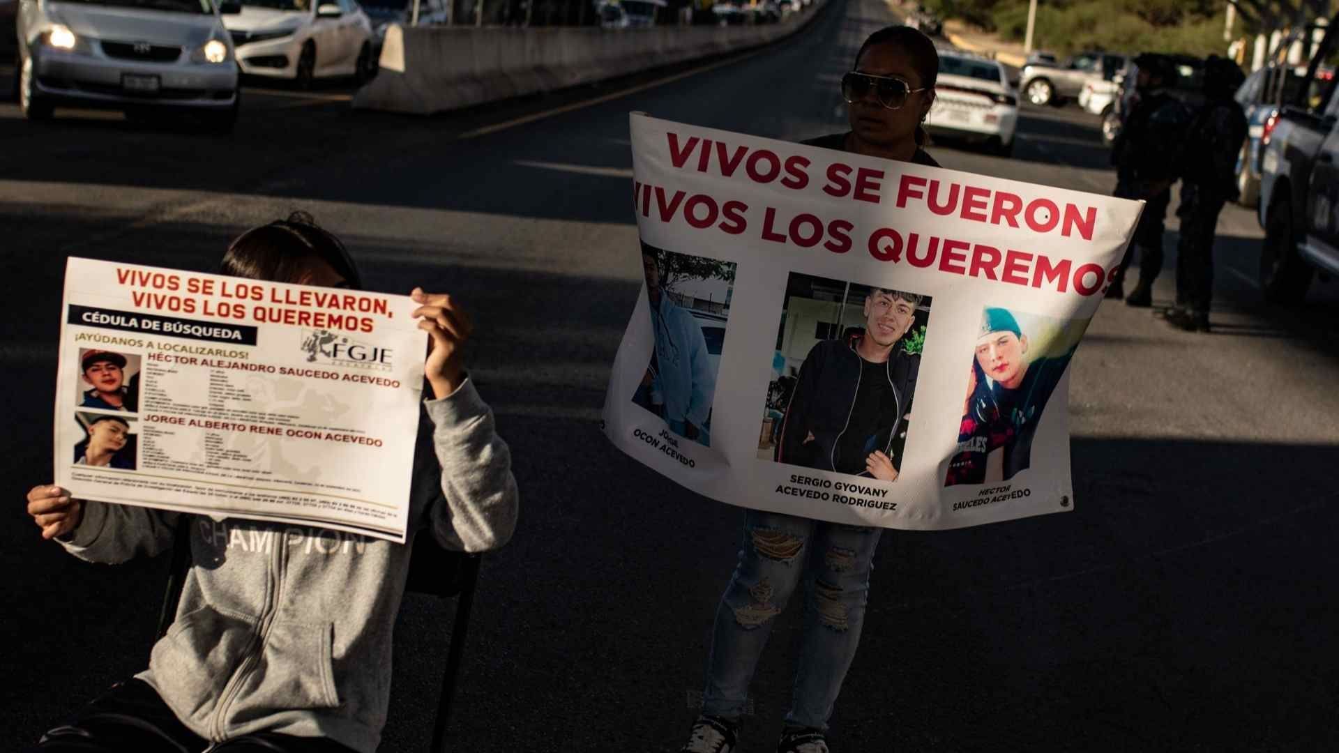 Familiares y allegados de los jóvenes desaparecidos protestan en Zacatecas el 26 de septiembre de 2023