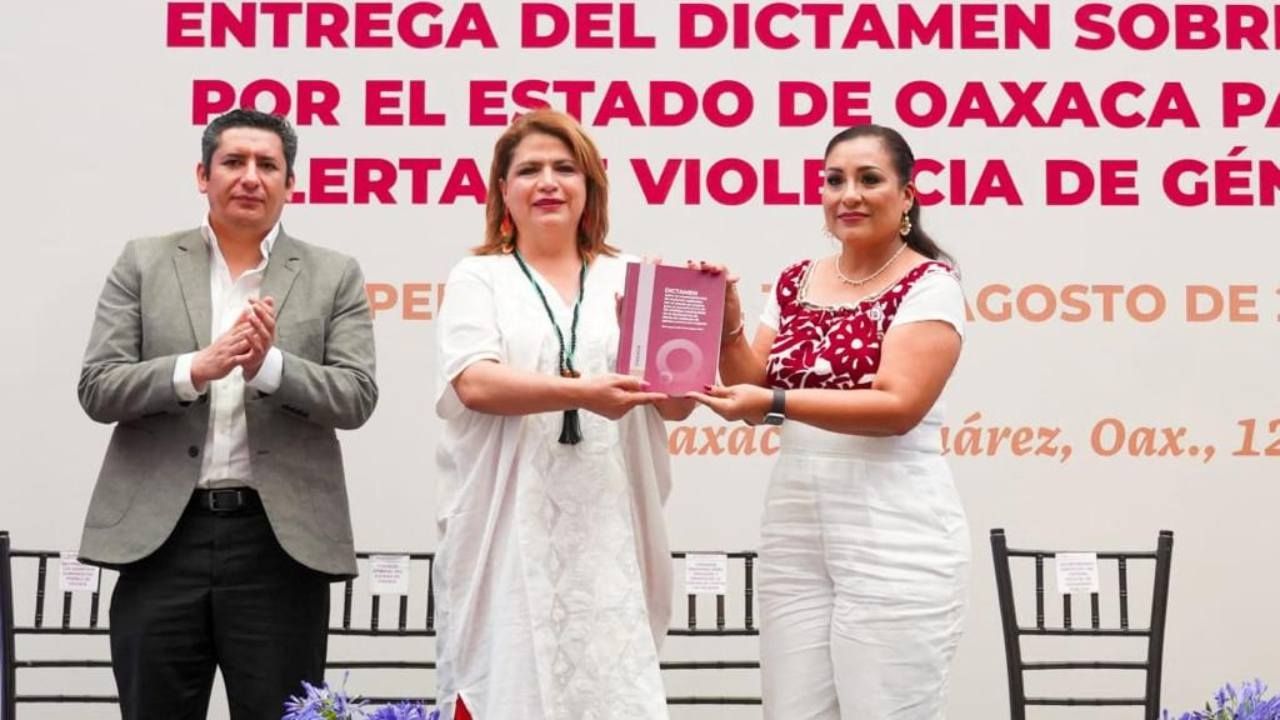 La Conavim entregó al gobierno de Oaxaca el dictamen de Alerta de Violencia de Género con el que evalúa el avance en las medidas de prevención y reparación del daño para mujeres 