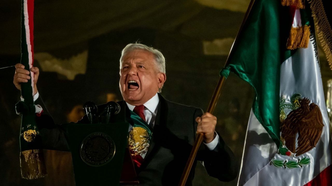 AMLO Da el Grito por el 213 Aniversario de la Independencia